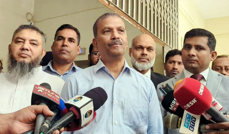 ফেব্রুয়ারির প্রথমার্ধে জাতীয় নির্বাচন আয়োজনের ব্যাপারে সরকার বদ্ধপরিকর: আইন উপদেষ্টা