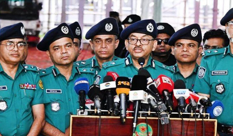 সনাতন ধর্মাবলম্বীদের জন্মাষ্টমীর অনুষ্ঠানসমূহে নিশ্ছিদ্র নিরাপত্তা প্রদান করা হবে : ডিএমপি কমিশনার