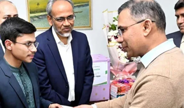 মেডিকেল ভর্তি পরীক্ষায় প্রথম শান্ত পেলেন তারেক রহমানের উপহার