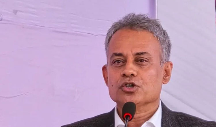 সড়ক দুর্ঘটনার জন্য চালকের অদক্ষতা, পথচারীদের অসচেতনতা দায়ী: সড়ক মন্ত্রী