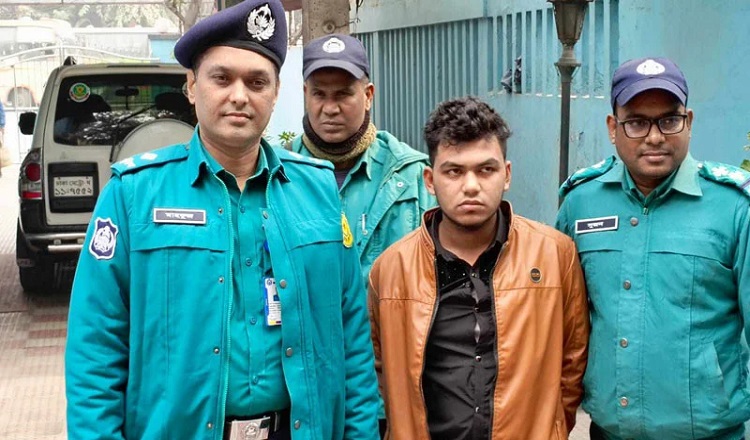 বান্ধবীর’ সঙ্গে আপত্তিকর অবস্থা: সহকর্মীকে পিটিয়ে হত্যা