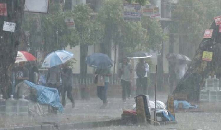 আবহাওয়া অফিস: মাঝারি-ভারী বৃষ্টির পূর্বাভাস