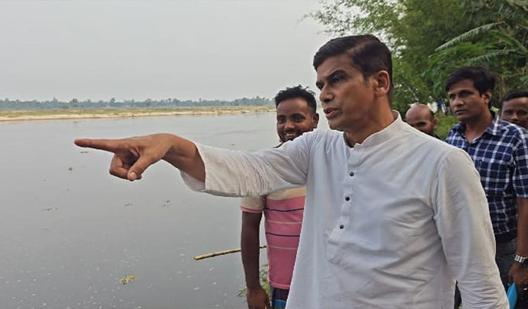 কুড়িগ্রামে ভাঙনকবলিত এলাকা পরিদর্শন করলেন পানিসম্পদ প্রতিমন্ত্রী