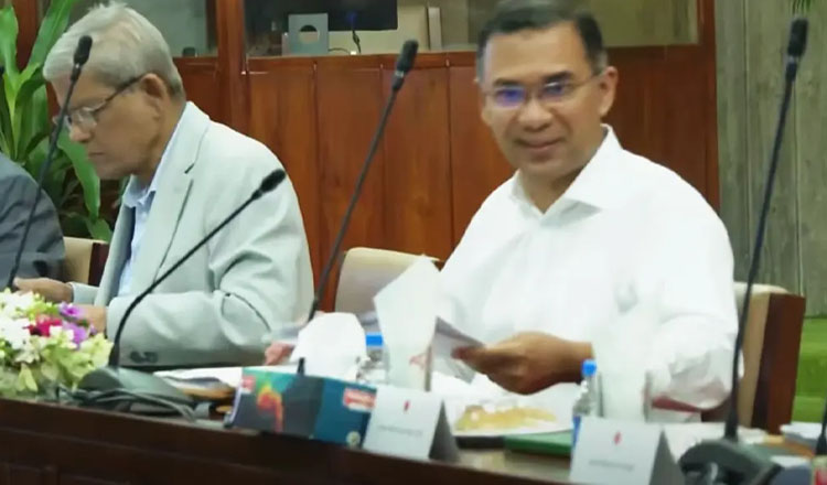 সরকারদলীয় এমপিদের সভায় সভাপতিত্ব করলেন প্রধানমন্ত্রী