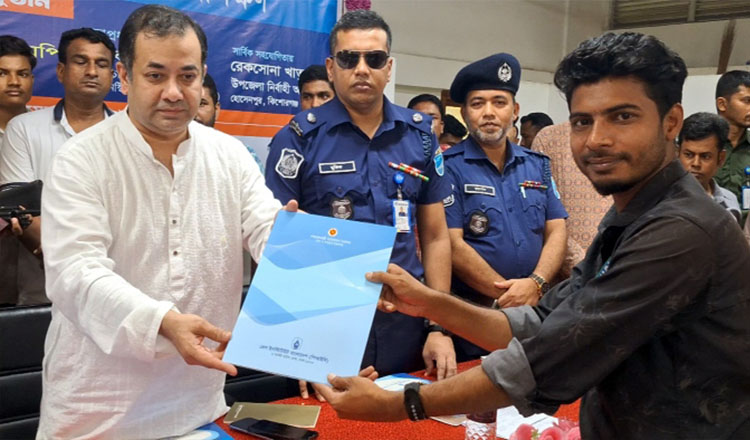 অপতথ্য রোধে সাংবাদিকদের পেশাগত দায়িত্ব পালনের আহ্বান তথ্য ও সম্প্রচার প্রতিমন্ত্রীর
