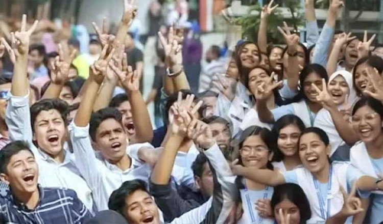 ৪০ হাজার ৮৪ শিক্ষার্থী জিপিএ-৫ পেয়েছে এইচএসসি ও সমমান পরীক্ষায় ৪০ হাজার ৮৪ শিক্ষার্থী জিপিএ-৫ পেয়েছে এইচএসসি ও সমমান পরীক্ষায়