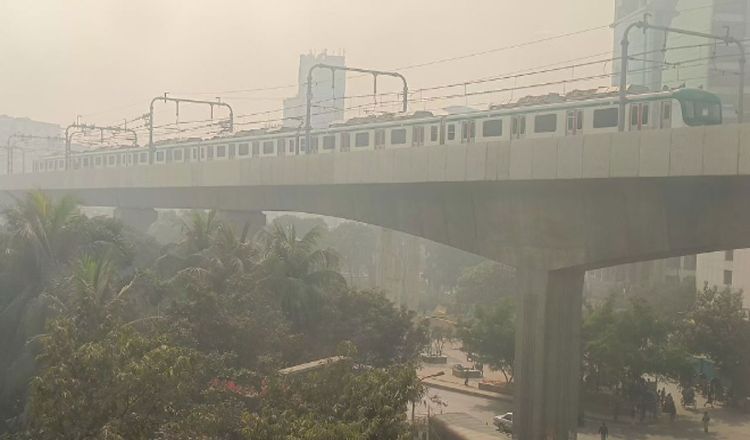 মেট্রোরেলের বৈদ্যুতিক লাইনে ডিশের তার, চলাচল বন্ধ